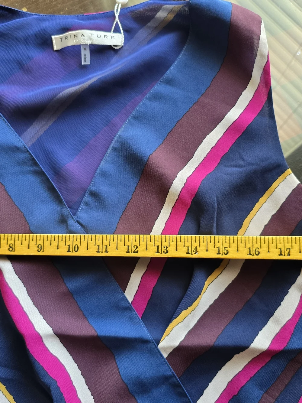 Trina Turk Women's Multicolor Striped V-Neck Sleeveless Blouse - Navy & Pink Med